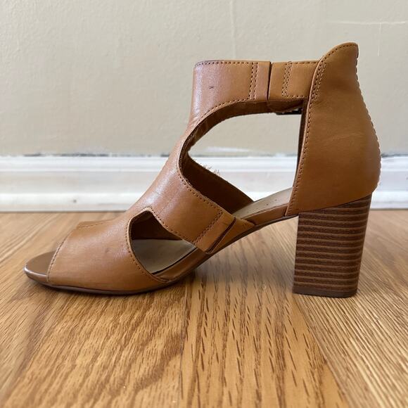 Clarks Womens 8.5M Deva Heidi Tan Leather Ankle Strap Heels Sandals Boho - Picture 3 of 11